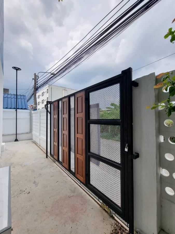 The Zai Apartment Ban Krathum Lom Exterior foto